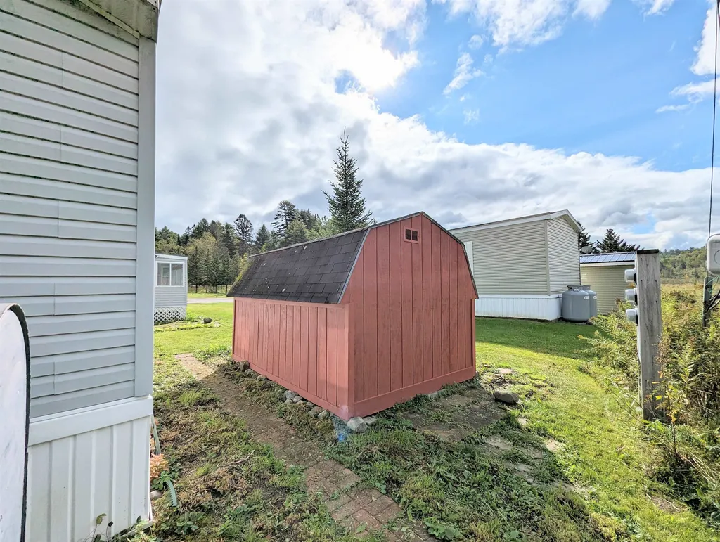 11 Toney Trailer Park Littleton NH 03561