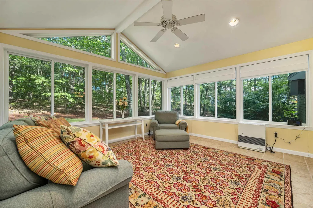 124 Kendall Pond Road Windham NH 03087