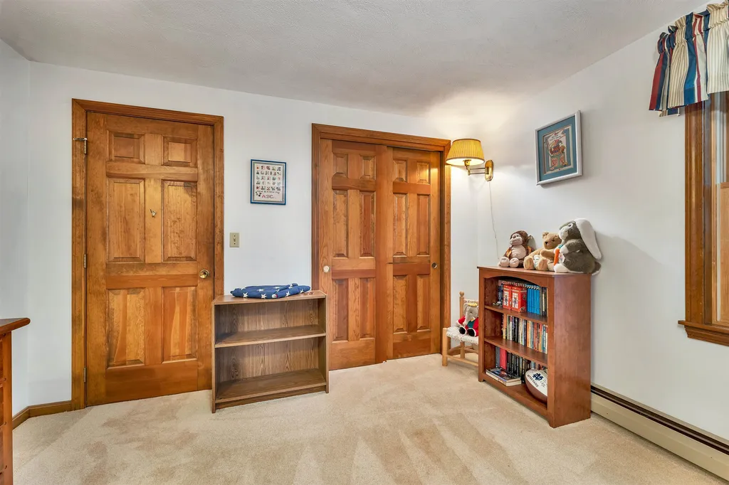 124 Kendall Pond Road Windham NH 03087