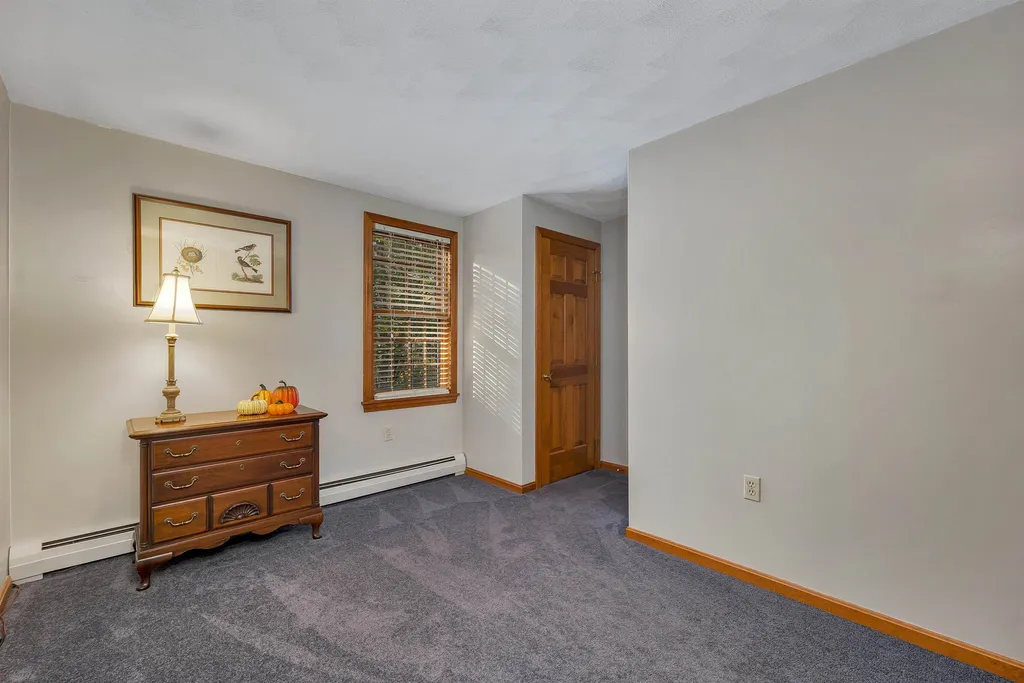 124 Kendall Pond Road Windham NH 03087