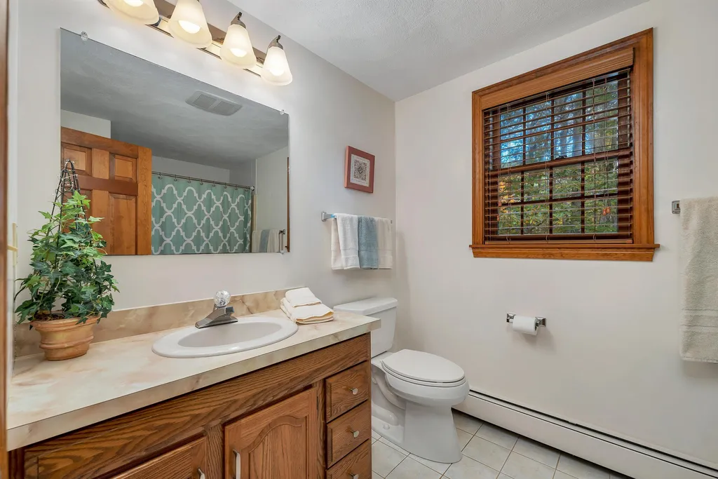 124 Kendall Pond Road Windham NH 03087