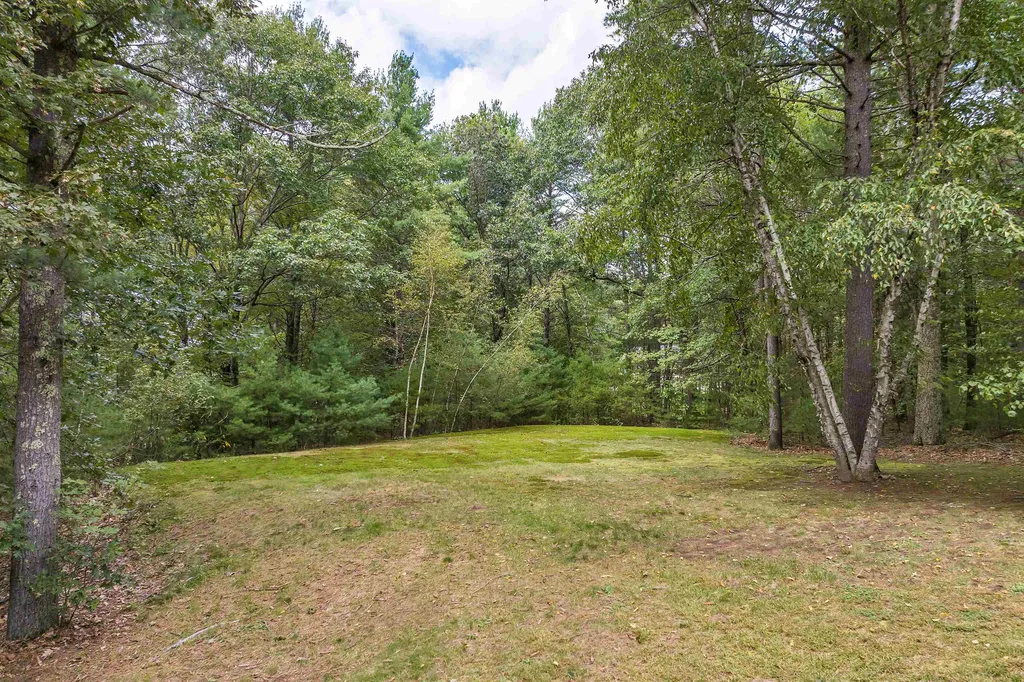 124 Kendall Pond Road Windham NH 03087