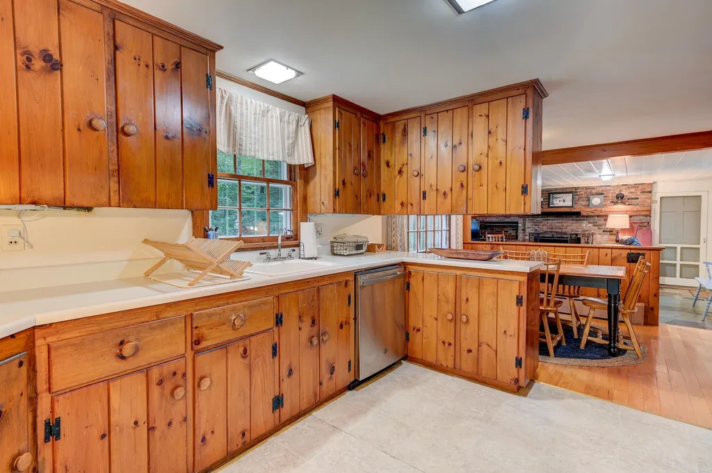 510 Hurricane Mountain Road Conway NH 03860