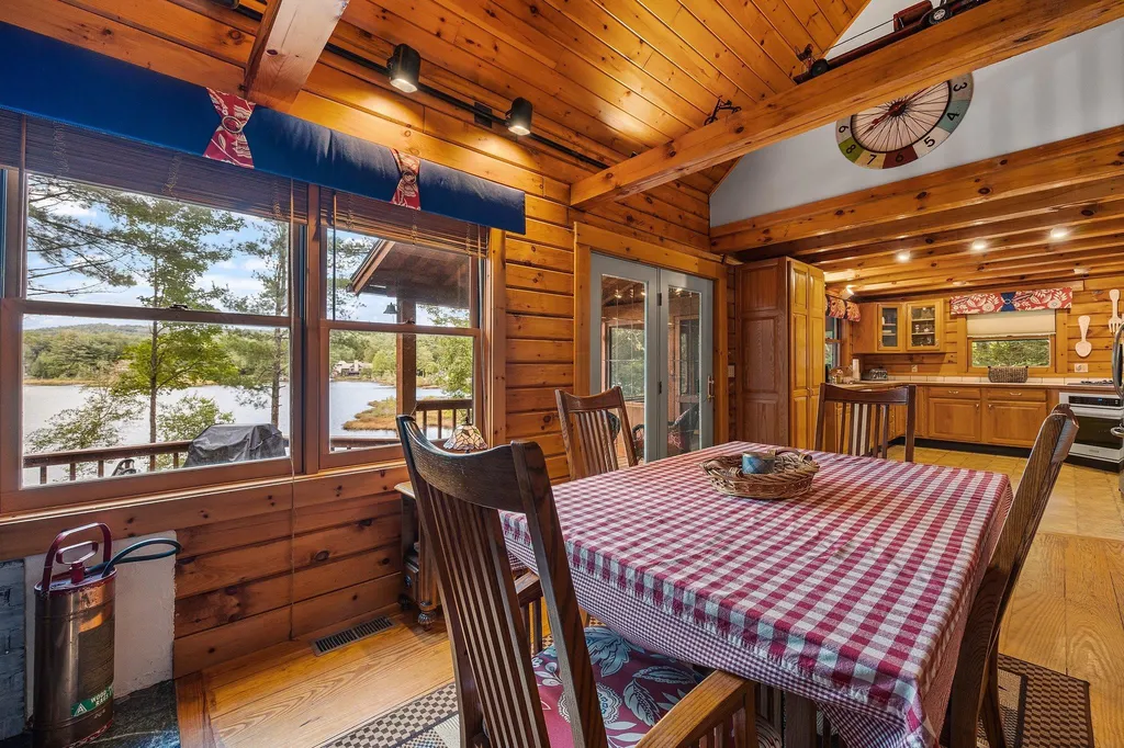 72 Circle Point Road Sanbornton NH 03269