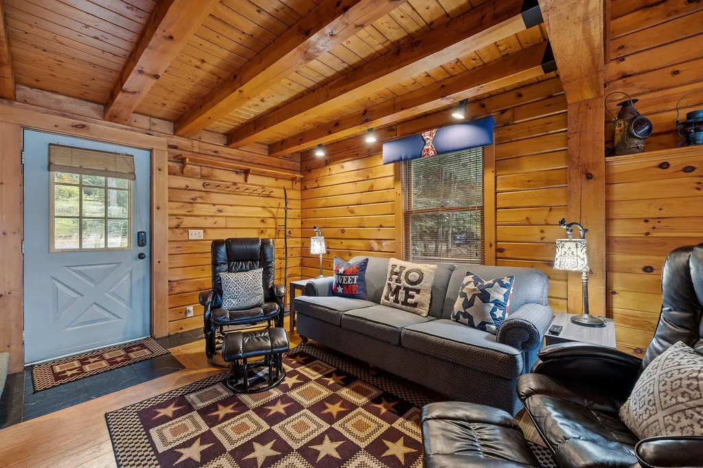 72 Circle Point Road Sanbornton NH 03269