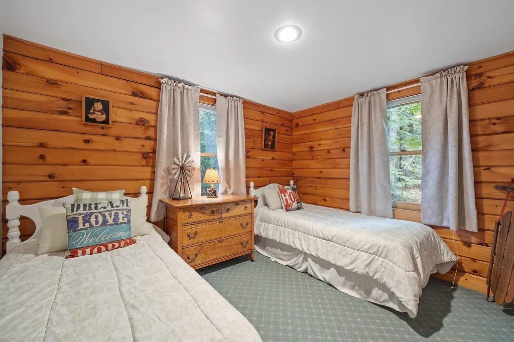 72 Circle Point Road Sanbornton NH 03269