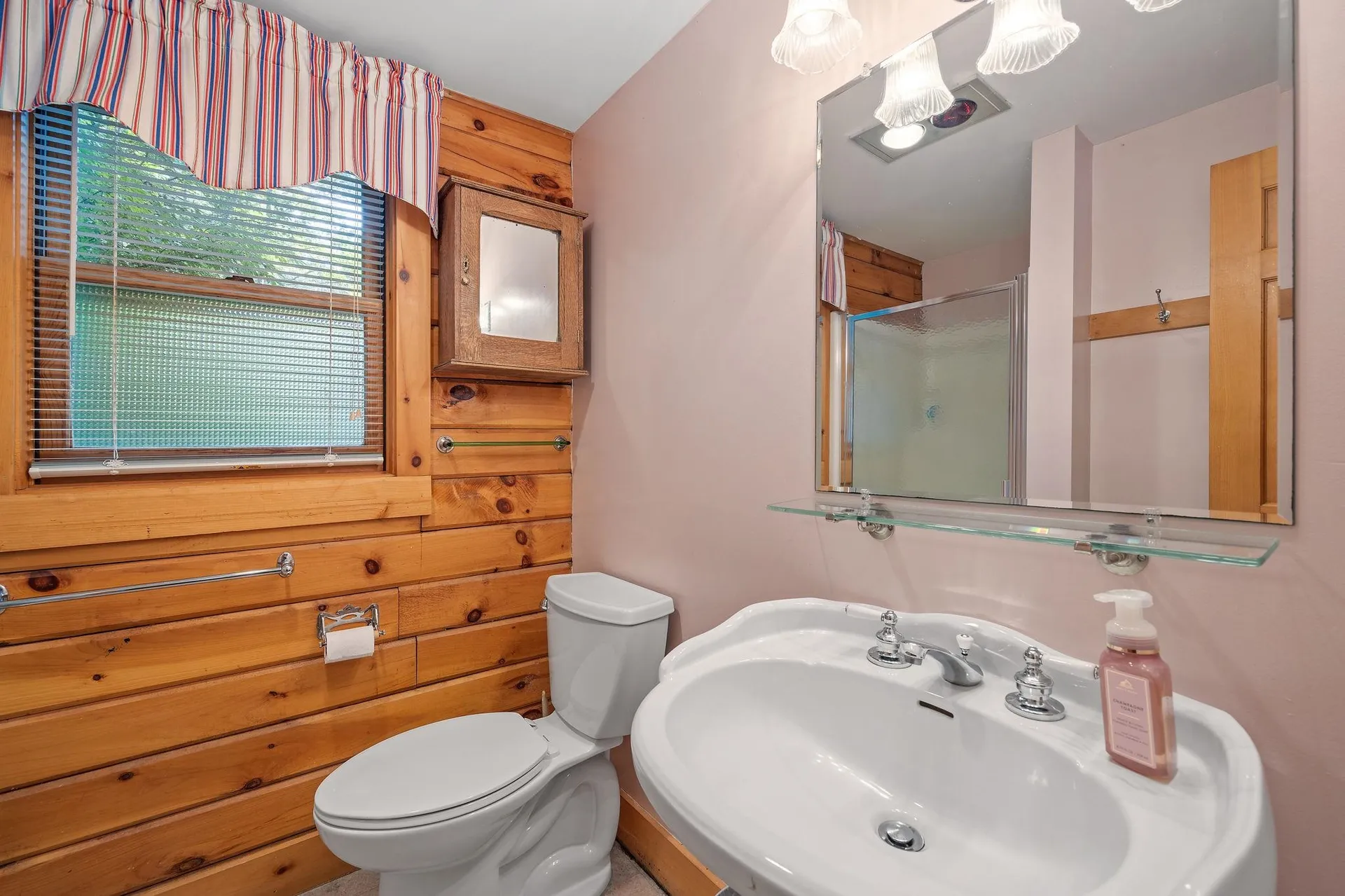 72 Circle Point Road Sanbornton NH 03269