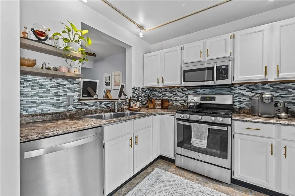 74 Abbey Road Williston VT 05495