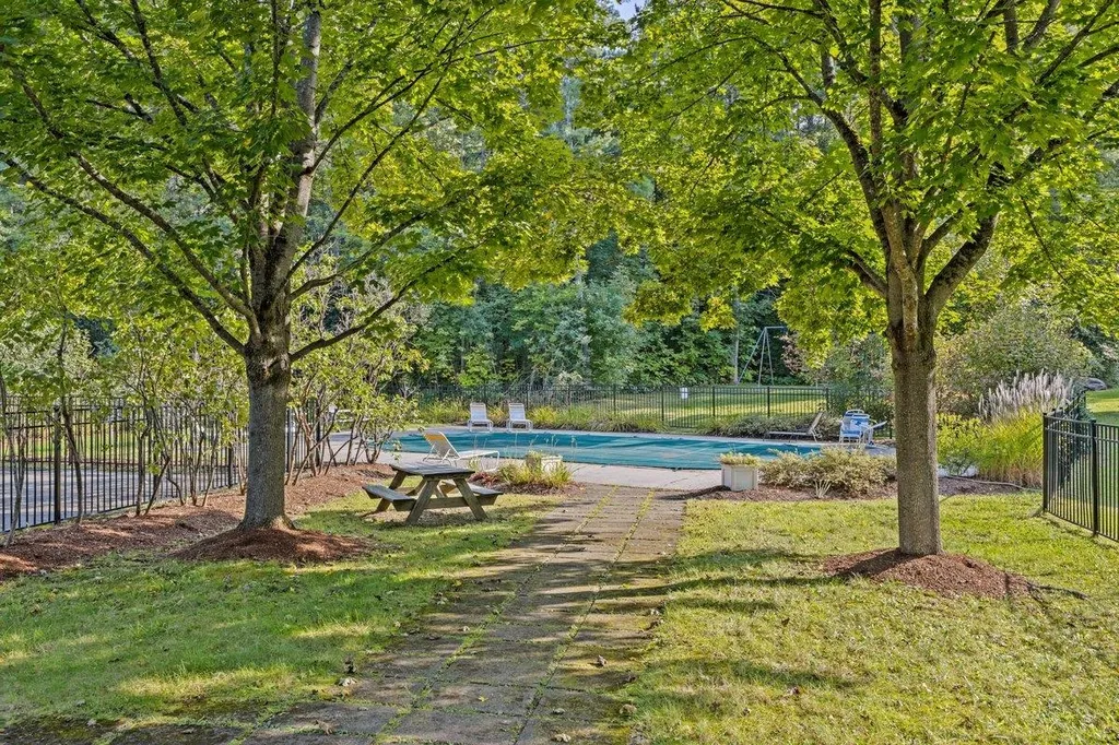 74 Abbey Road Williston VT 05495