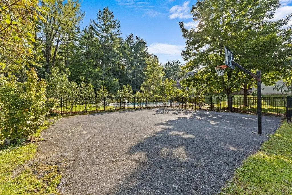74 Abbey Road Williston VT 05495