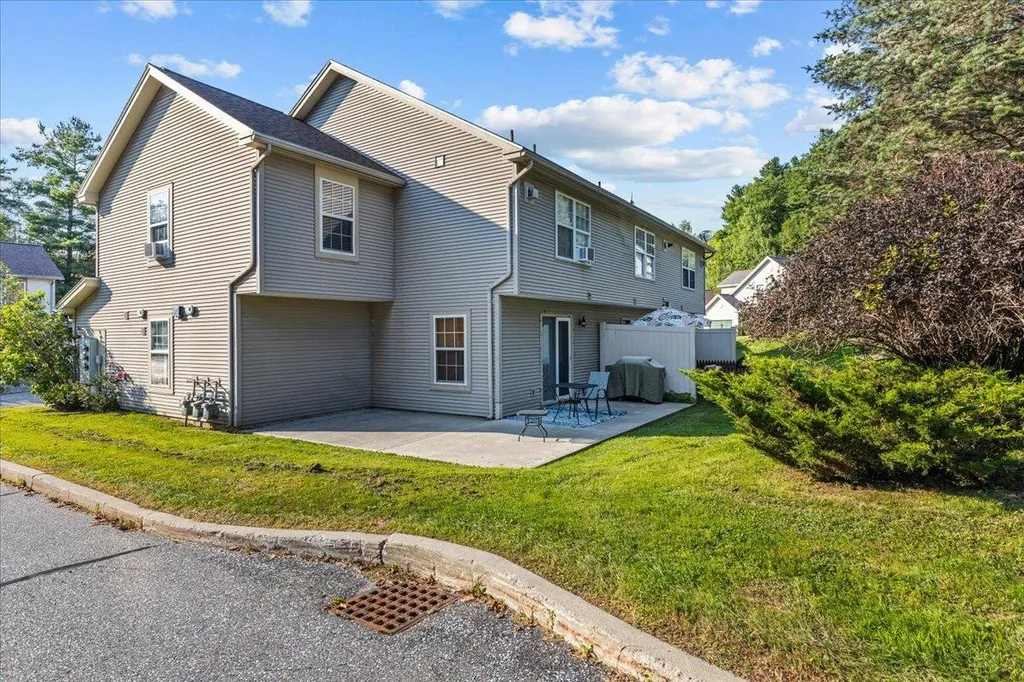 74 Abbey Road Williston VT 05495