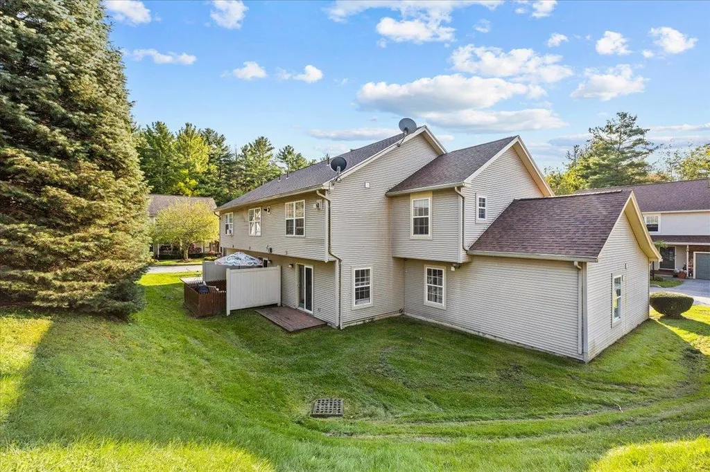74 Abbey Road Williston VT 05495