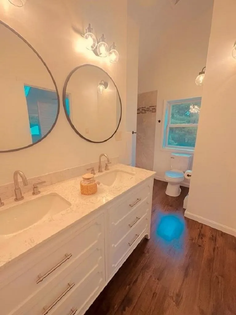 16 Snell Road Lee NH 03861