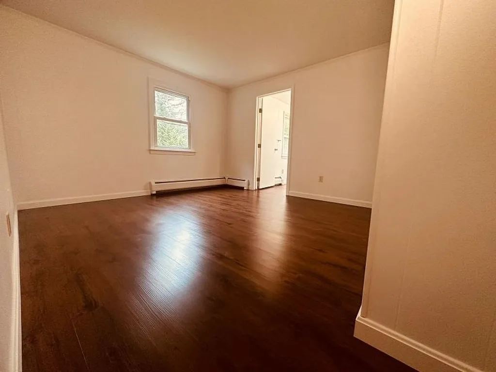16 Snell Road Lee NH 03861