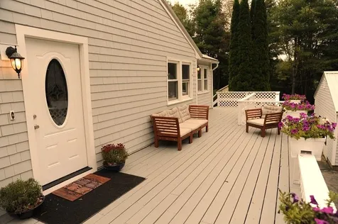 16 Snell Road Lee NH 03861