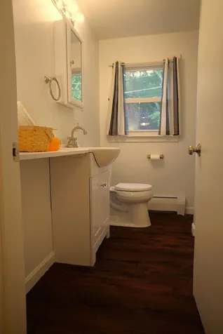 16 Snell Road Lee NH 03861