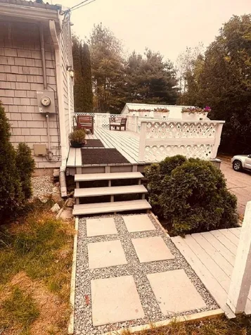 16 Snell Road Lee NH 03861