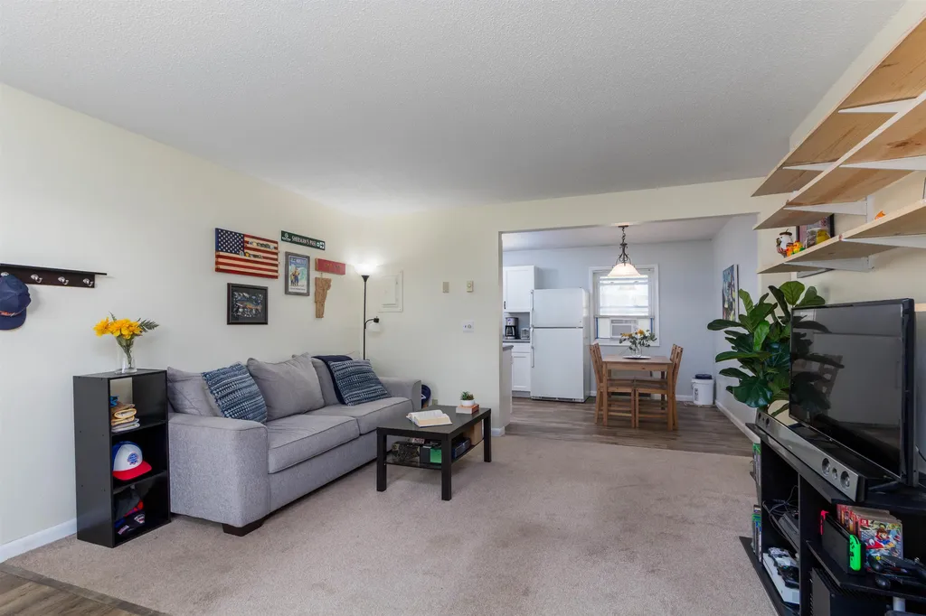 115 Sherwood Square Essex Junction VT 05452