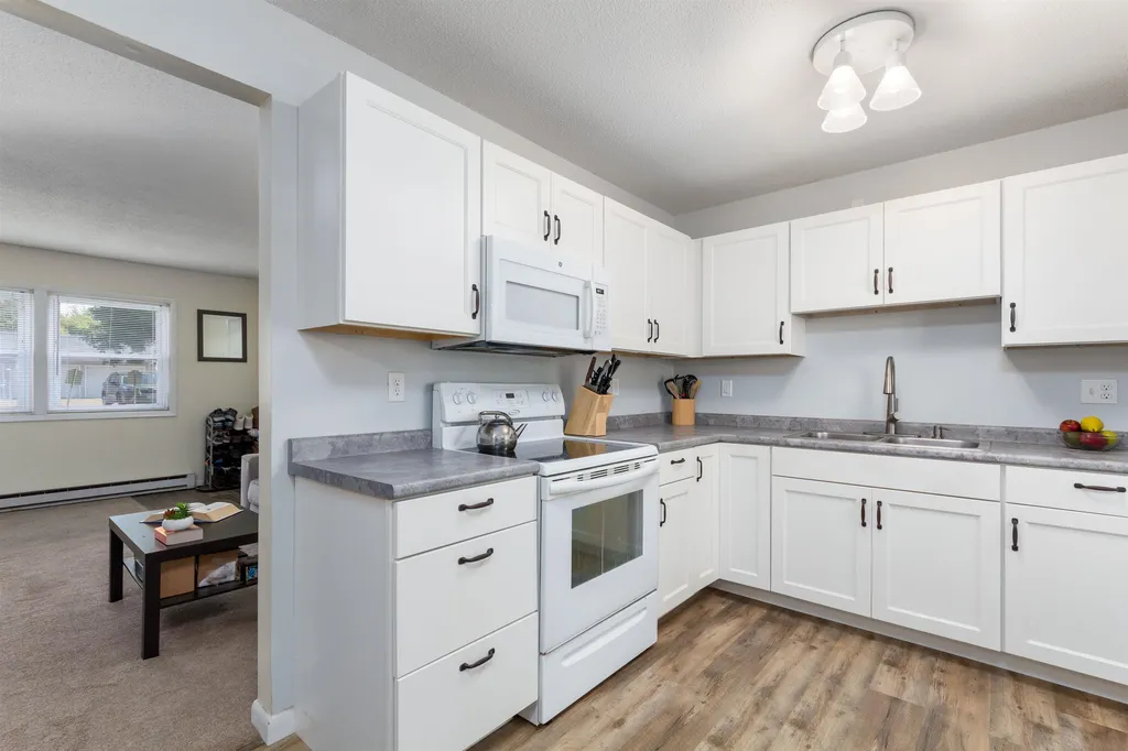 115 Sherwood Square Essex Junction VT 05452