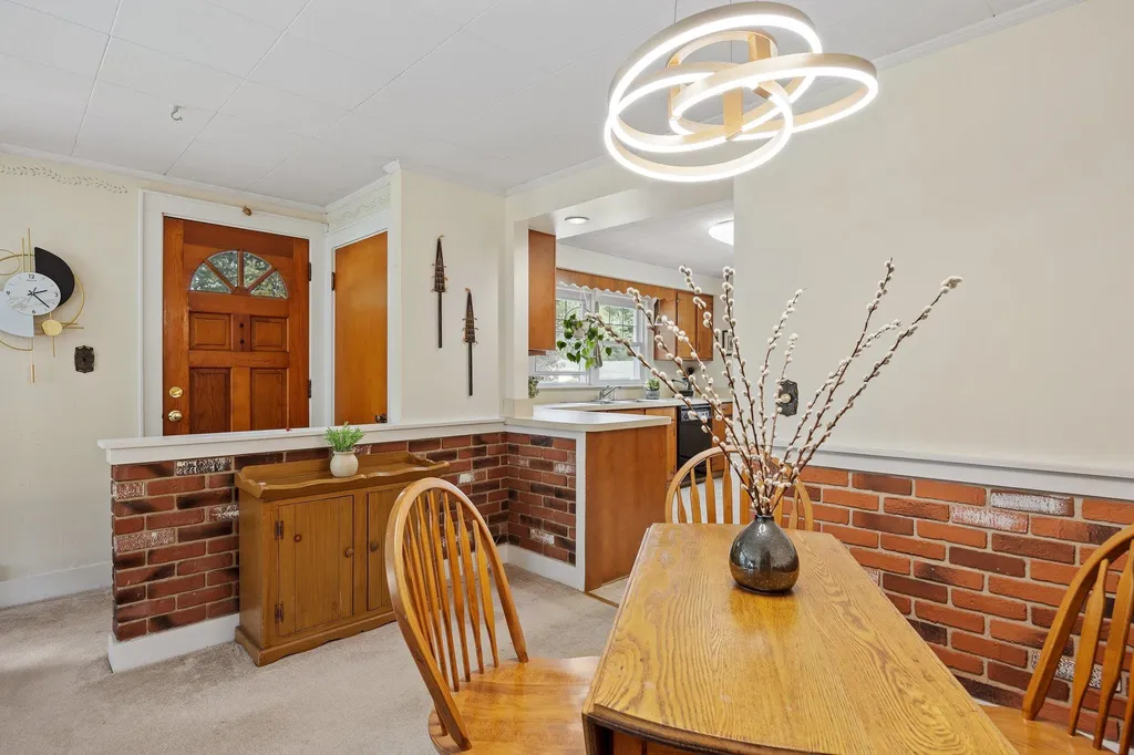 29 Lafayette Street Laconia NH 03246