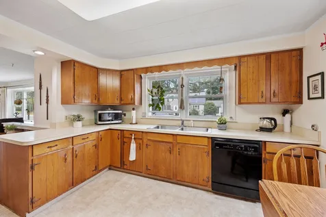 29 Lafayette Street Laconia NH 03246