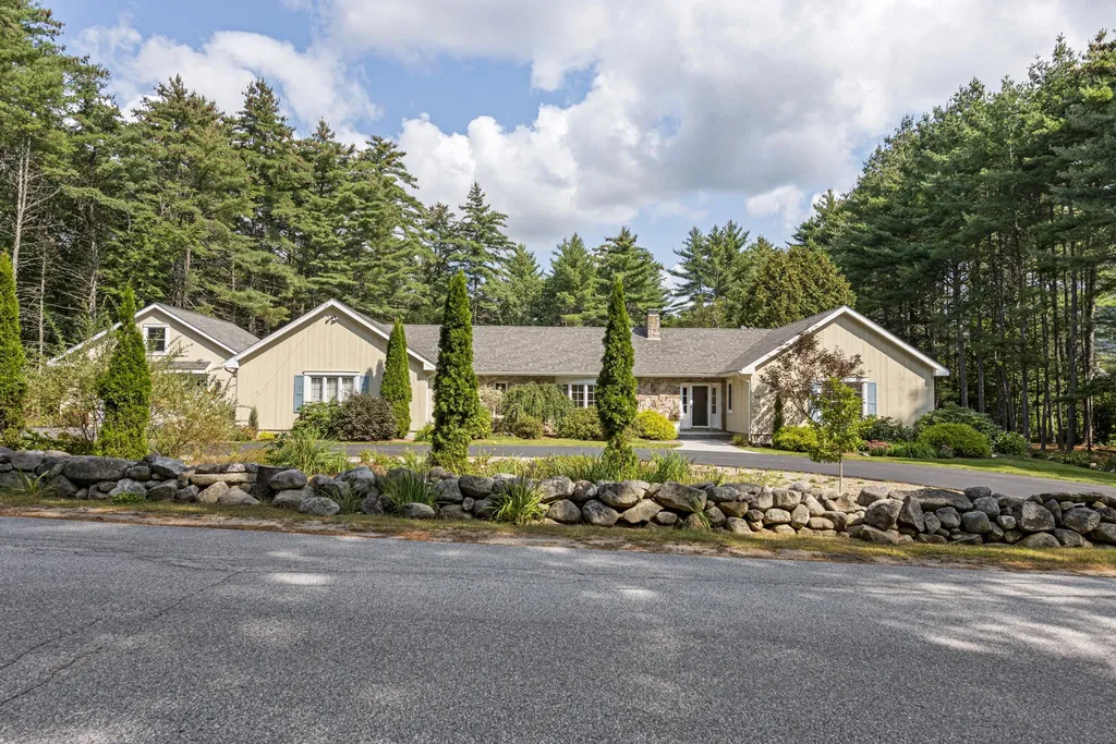 198 Whittemore Point Road S Bridgewater NH 03222