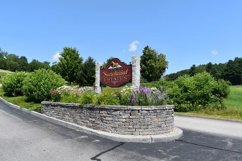 118 Secretariat Estates Rochester NH 03867