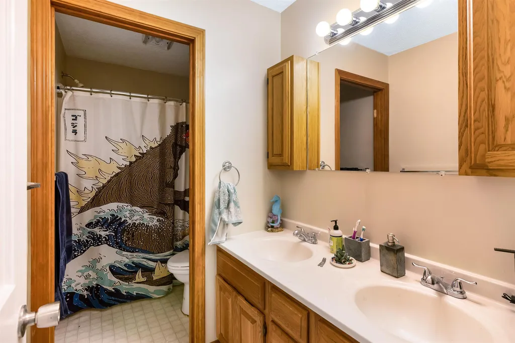 57 E Country Club Drive Bolton VT 05465