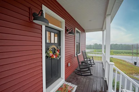 5 Beaumont Drive Dover NH 03820