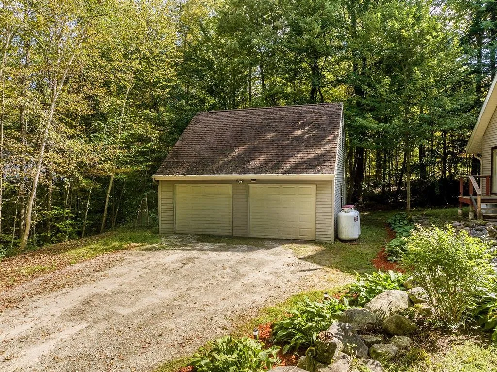 14 Boulder Trail Enfield NH 03748