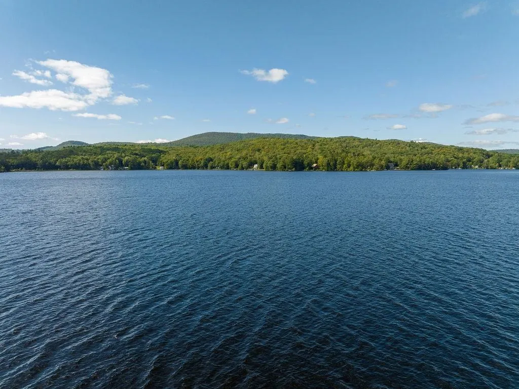 14 Boulder Trail Enfield NH 03748