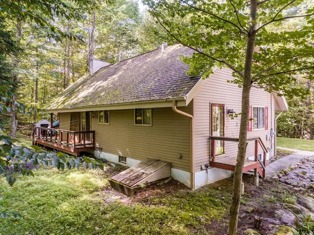 14 Boulder Trail Enfield NH 03748