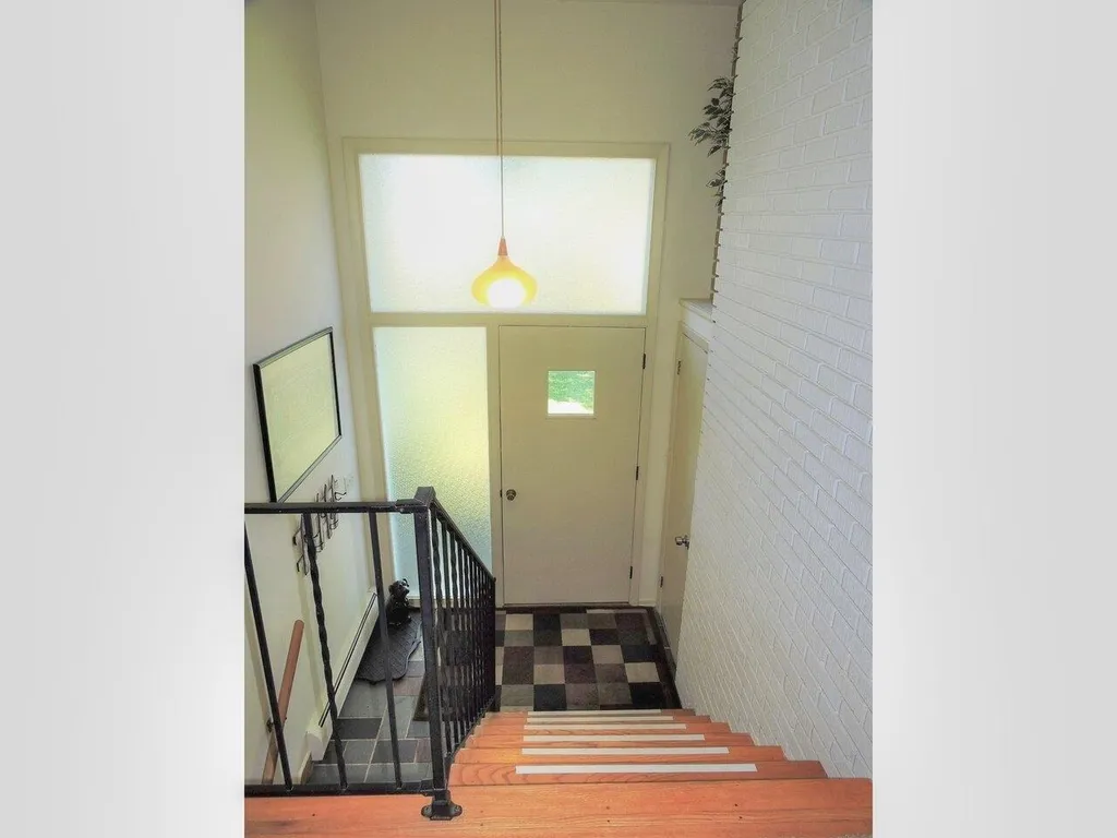 5476 Dorset Street Shelburne VT 05482
