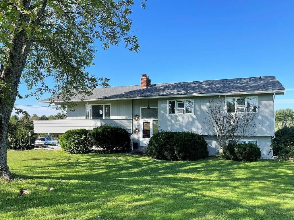 5476 Dorset Street Shelburne VT 05482