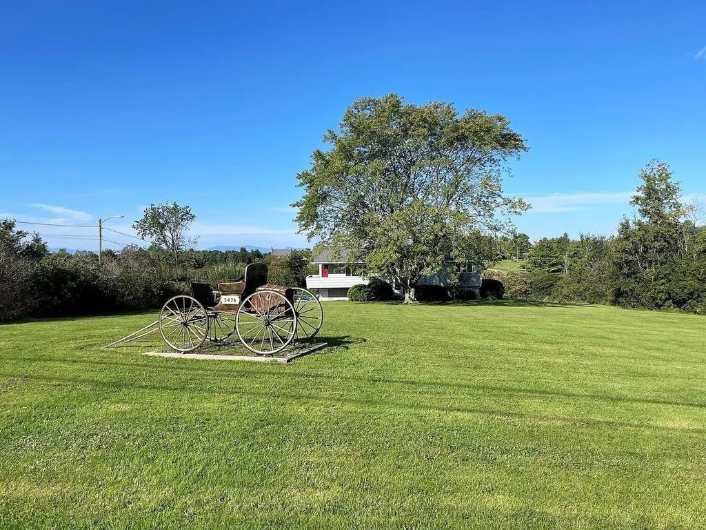 5476 Dorset Street Shelburne VT 05482