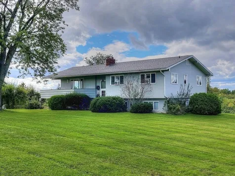 5476 Dorset Street Shelburne VT 05482