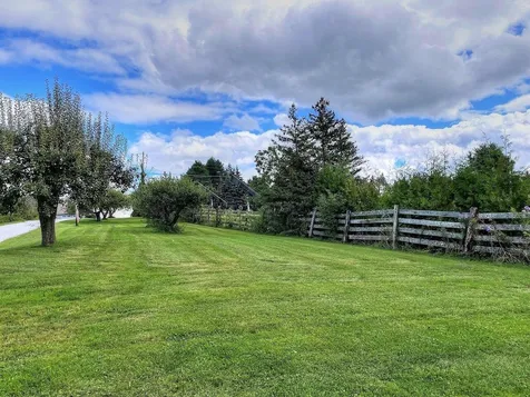 5476 Dorset Street Shelburne VT 05482