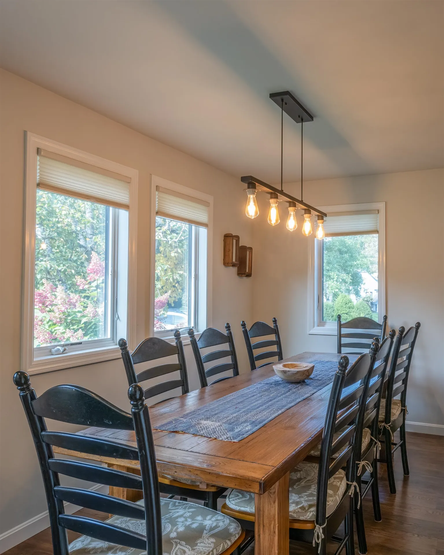 111 Lakeland Drive Hartford VT 05059