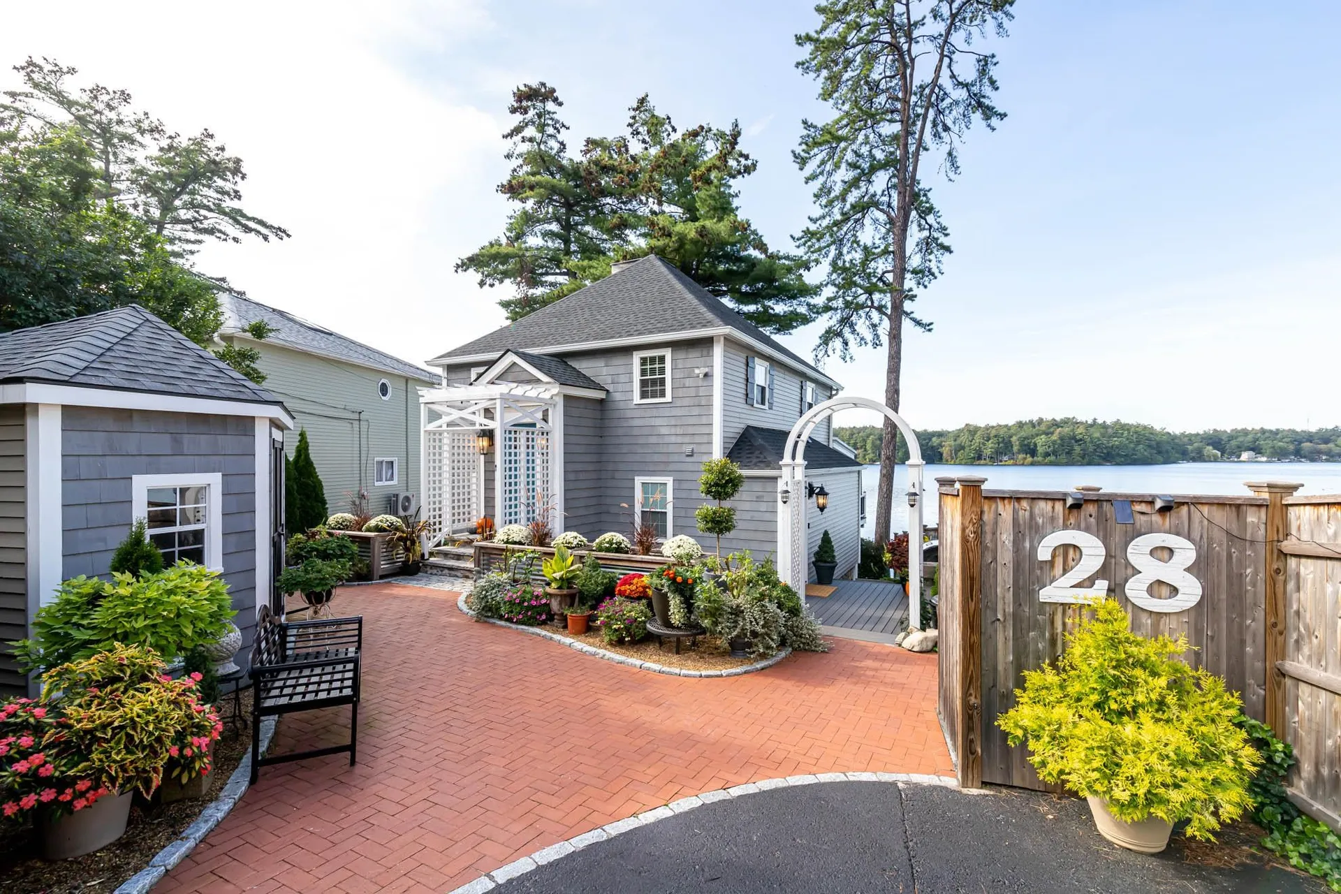 28 South Shore Road Salem NH 03079