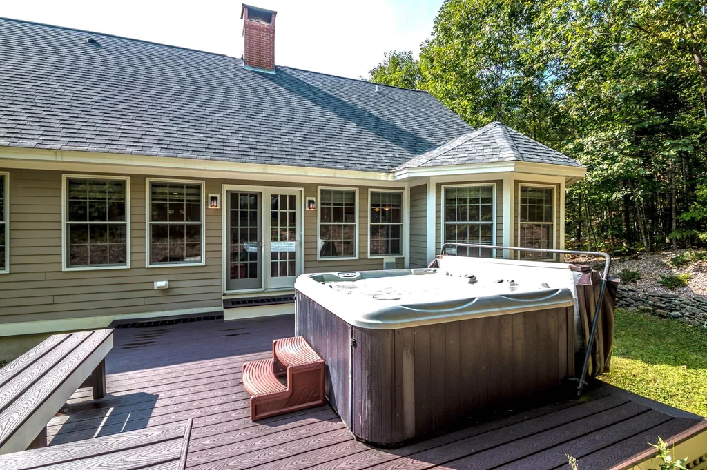 65 Cameron Drive Jackson NH 03846