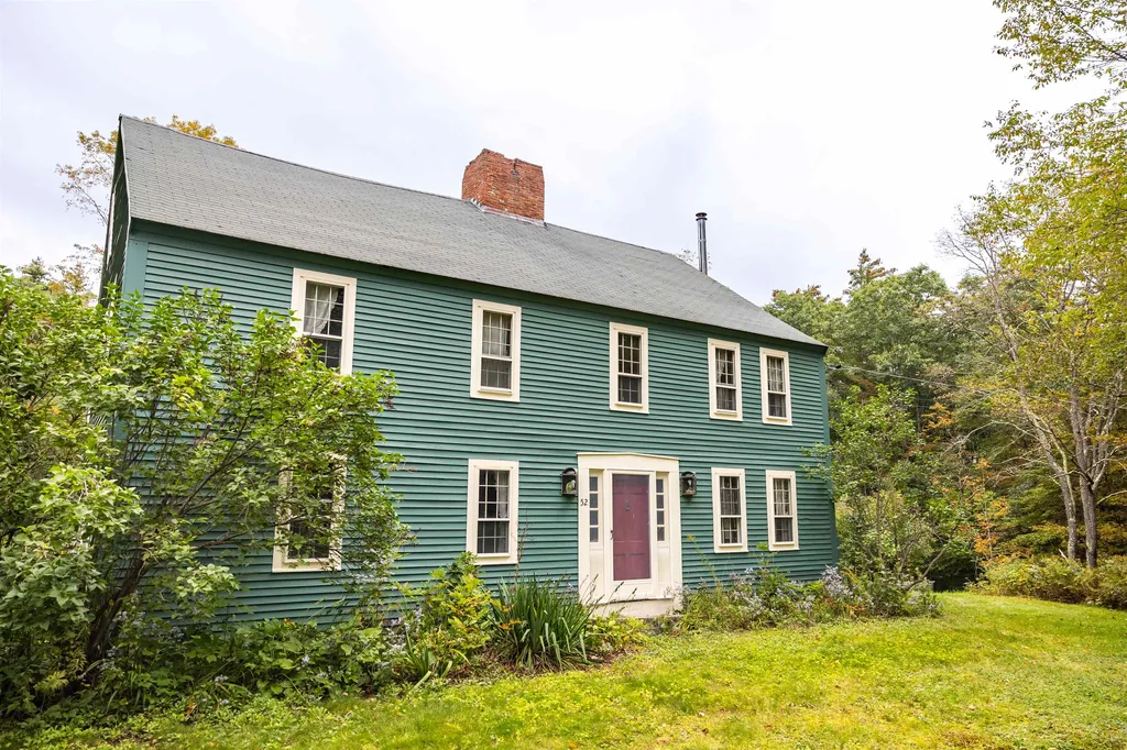 52 Winslow Road Weare NH 03281