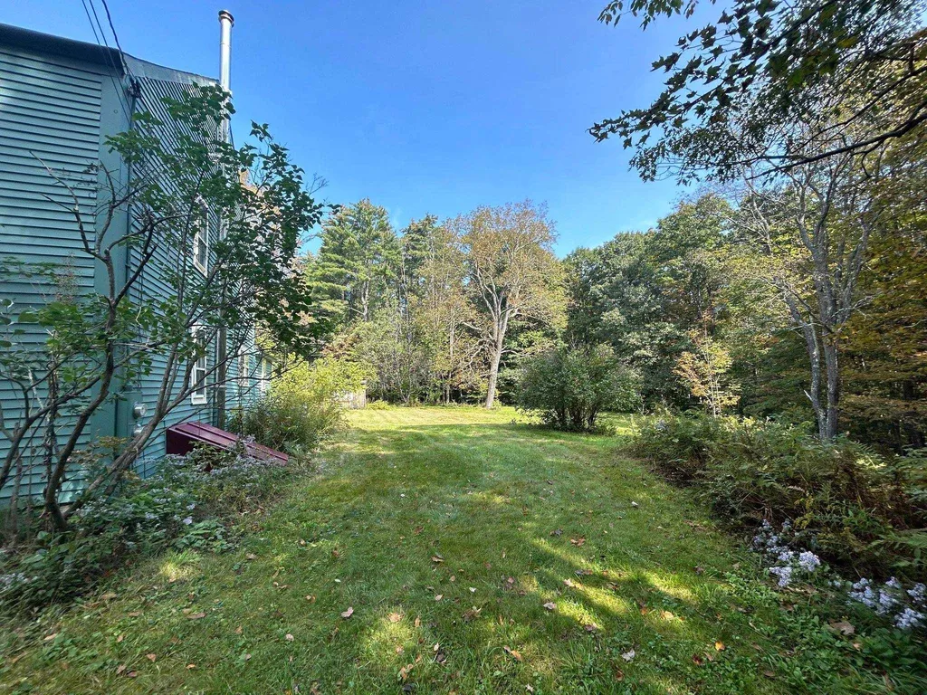 52 Winslow Road Weare NH 03281