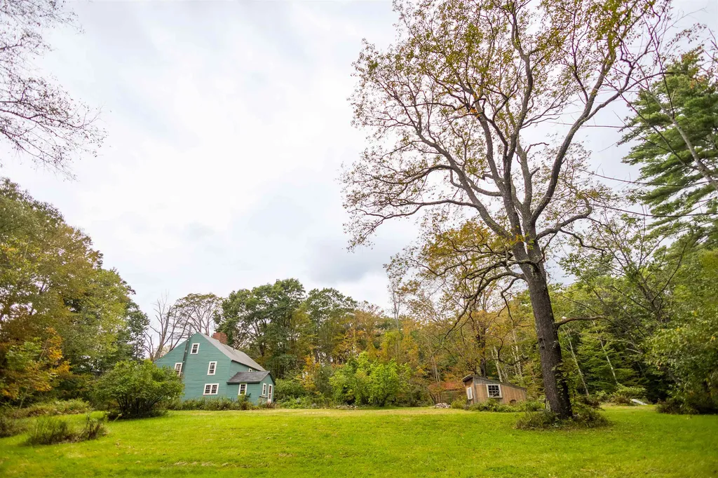 52 Winslow Road Weare NH 03281