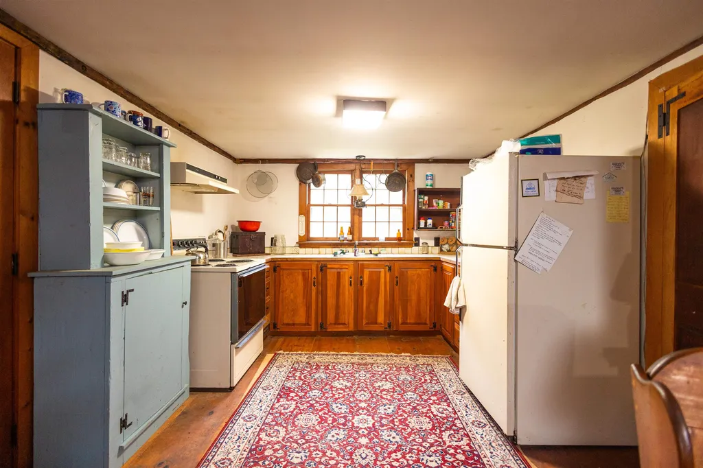 52 Winslow Road Weare NH 03281