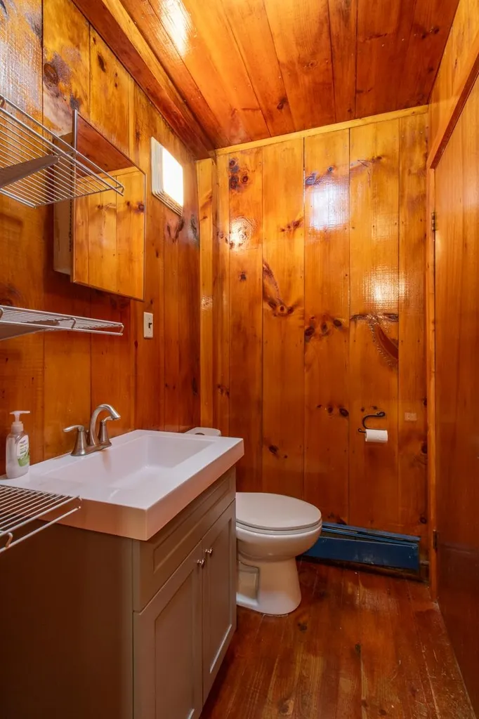 224 Oberland Valley Road Montgomery VT 05471