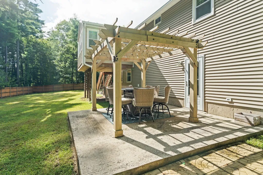 64 Cota Road Merrimack NH 03054