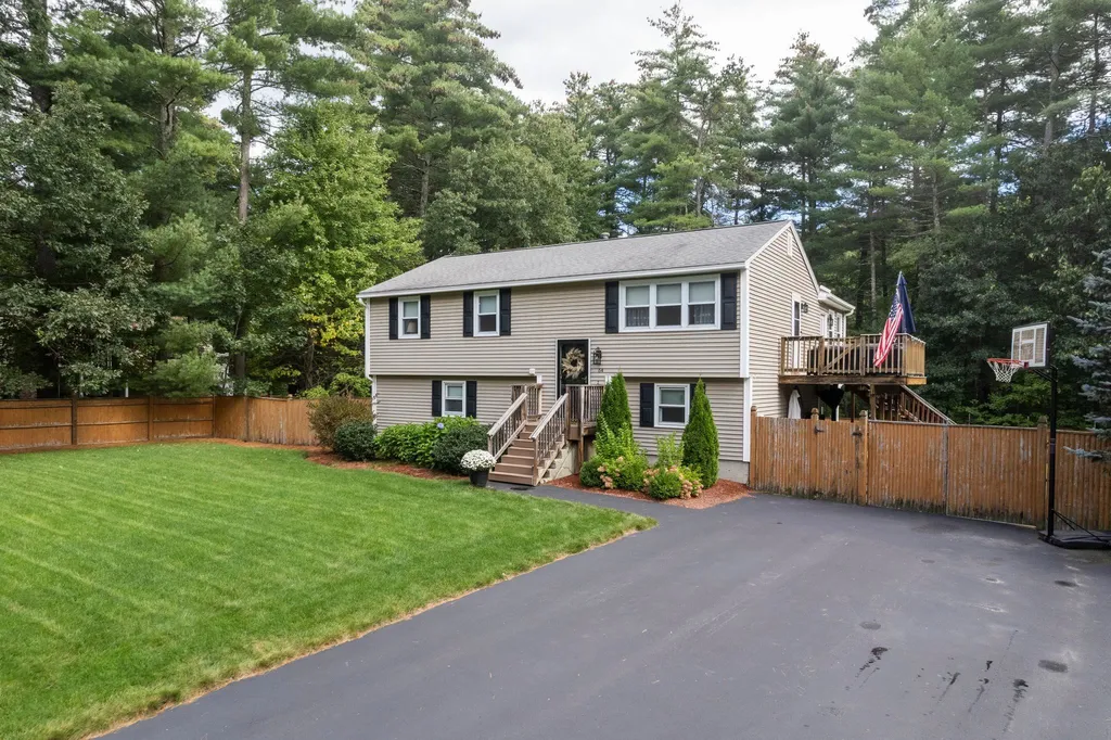 64 Cota Road Merrimack NH 03054