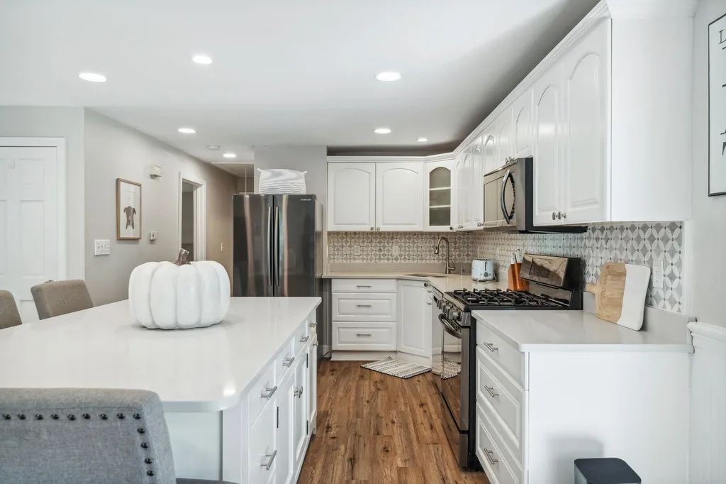 64 Cota Road Merrimack NH 03054