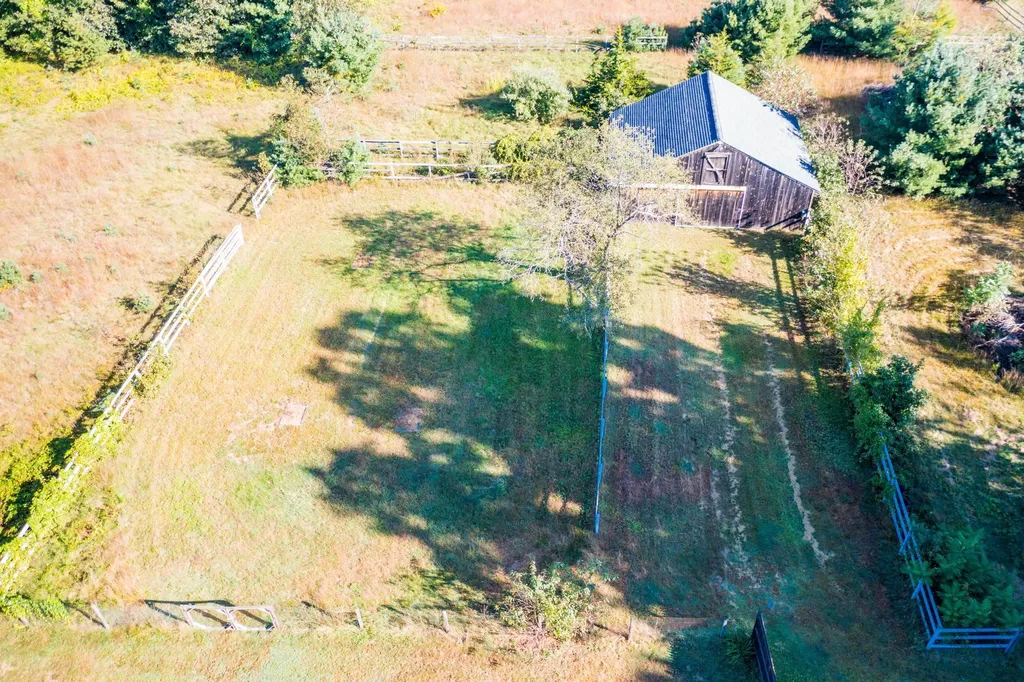 15 Chase Street Kingston NH 03848