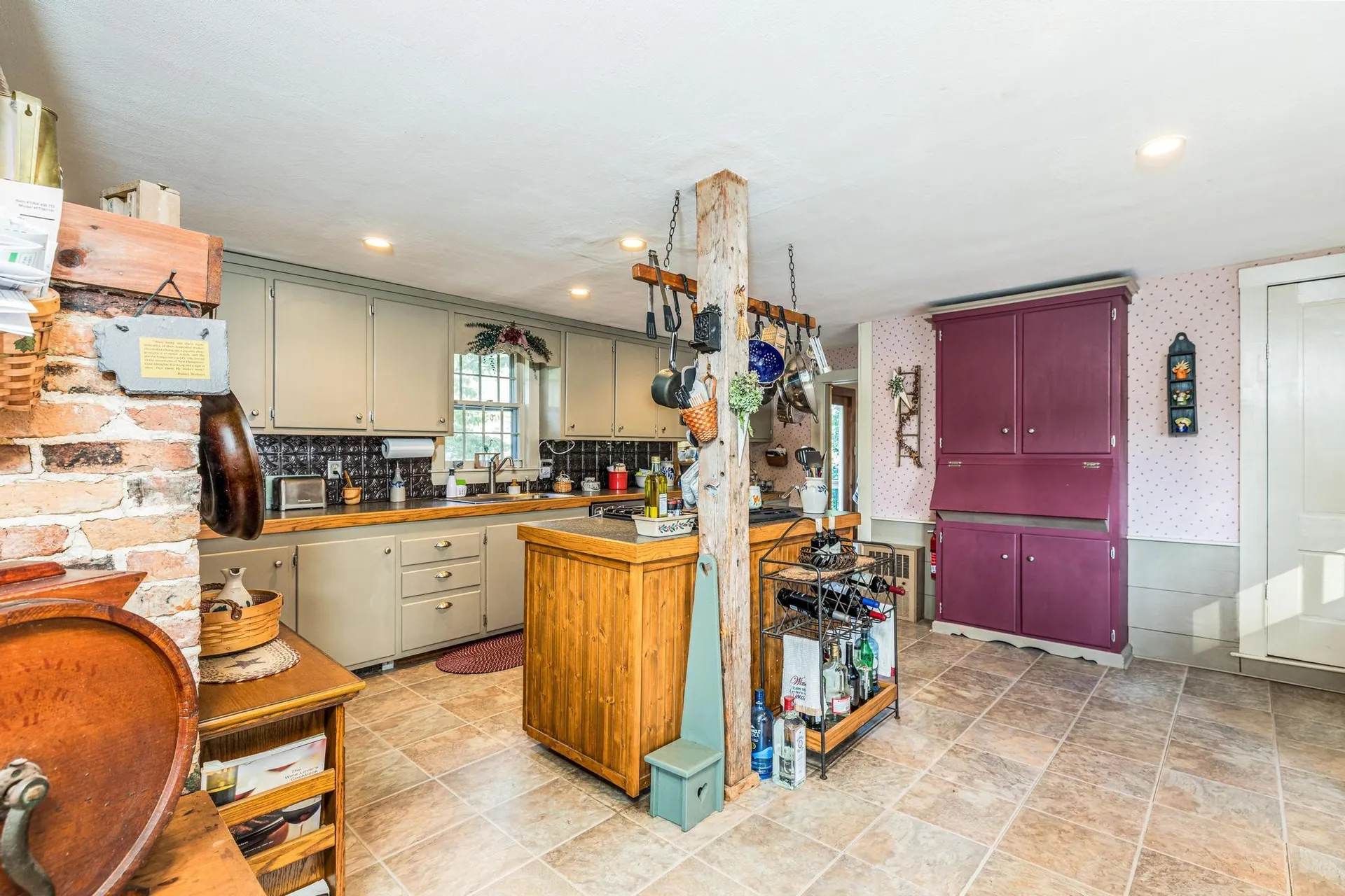 15 Chase Street Kingston NH 03848